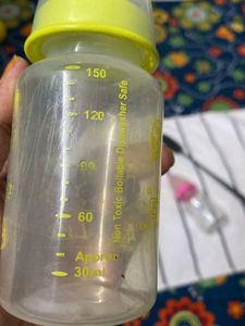 Baby Feeding Bottles With Freebie