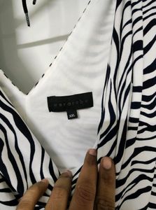 Wardrobe 2xl White with Blue Stripes