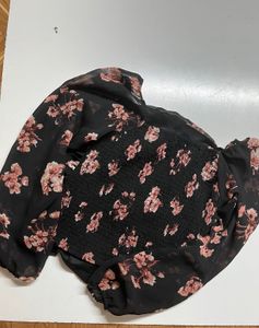 MESH FLORAL TOP