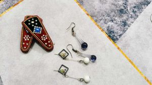 2 Year Rings And To Hair Pins