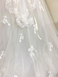 Elegant Lace Wedding Gown
