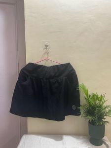 BLACK Sports Skirt