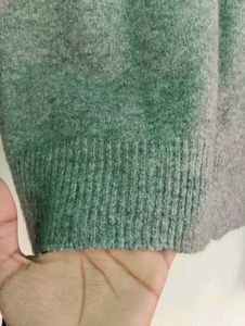 Trendy Graphic Print Sweatshirt