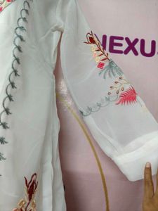 Embroidered White Salwar Kameez Set