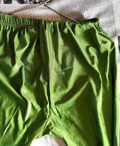 Stretchable Green Leggings