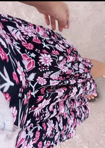 BEAUTIFUL SKIRT WITH SHORTS ATTACHED