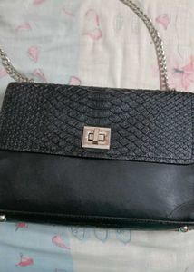 Black Clutch- Vero Moda Original