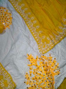 Elegant Yellow &amp; White Kurta Set