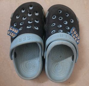 Boys Blue Clogs Size 10