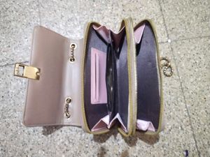 Chain Strap Crossbody Wallet