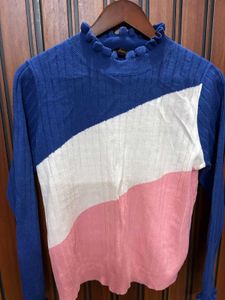 Ruffled Neck Long Sleeve pullover Top