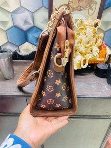 Lv  Shoulder Bag