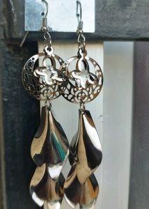 Stylish Metallic Drop Earrings