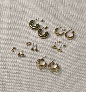 ✨IN SALE✨Gold Earring Set ✨