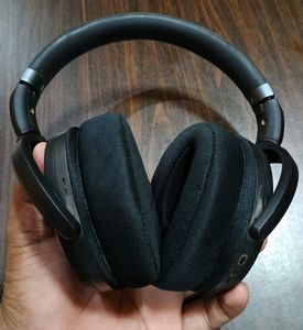 Sennheiser 4.40 Over The Ear Bluetooth Headphones