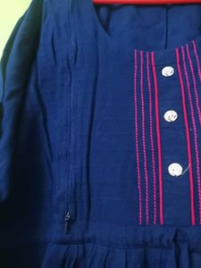 nevi blue feeding gown.