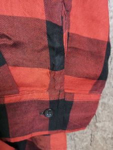 *NEW* Red &amp; Black Plaid Women Shirt