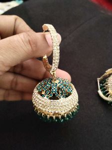 Emerald Jhumka Earrings