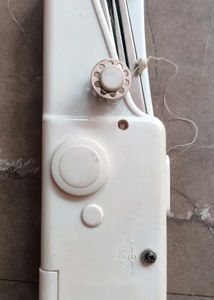 Mini Handheld Sewing Machine