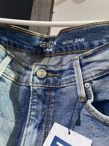 Levi’s distressed mom fit jeans