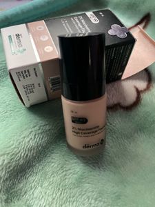 Derma Co Foundation SPF 40