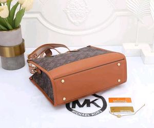 Micheal Kors Handbags