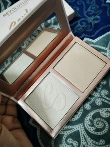 Makeup Revolution London Soph Face Highlighter Duo