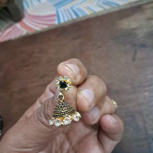 Short White &amp; Green Fem Jhumki.And One leg Anklet