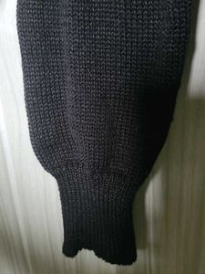 Urbanic Lace-trimmed Knit Pullover