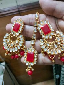 Beautiful Kundan Earings And Mang Tikjja