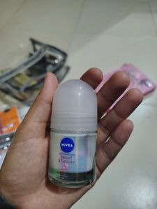 Compact Power SPF 15 With Free Mini Nivea Roll On