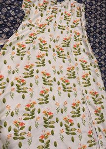Sweetheart Neckline Tie-up Front Slit Floral Dress