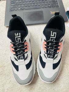 Trendy Sneakers For Womens And Girls