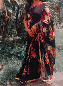 Black Saree😇😇😇
