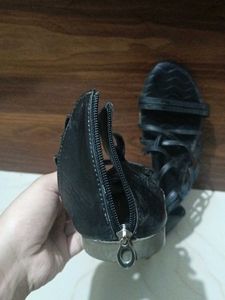 flat, sandals