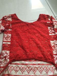 A Red Top