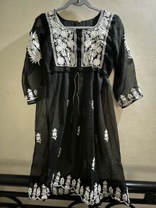 Elegant Embroidered Kurta