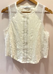 ZARA BEAUTIFUL LACE EMBROIDERED Top