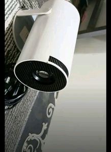 Yoton projector HY3
