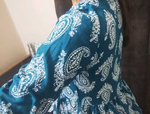 SHORT BLUE KURTI
