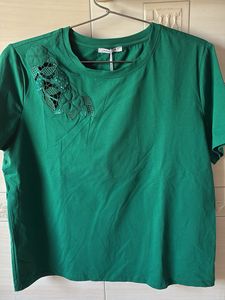 Elegant Deep Green T-shirt