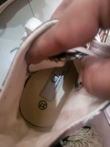Carlton London Heeled Sneakers