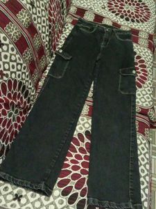 Black Cargo Jeans 🎀