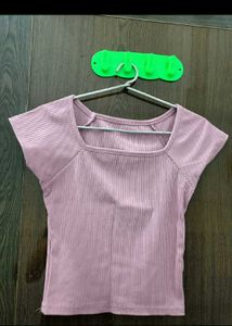 3 tops in new like condition