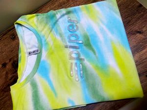 2 T Shirts