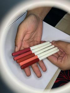 Nude Lip Liner