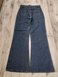Ma1384 Sabrin bootcut jeans waist 24 inches
