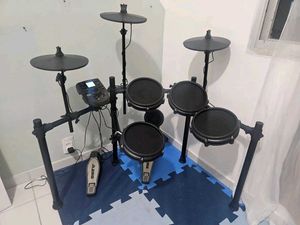 Alesis Nitro Electronic Drum Kit