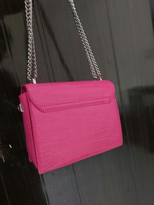 Miraggio Branded Pink Sling Bag ❤️