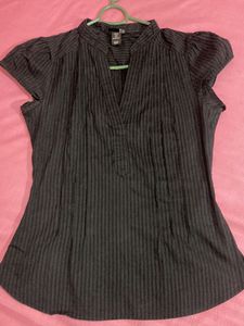 H&M Black Striped V-Neck Top